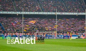 Frente Atleti animando