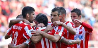El Olympiacos goleó sin piedad al Panthrakikós
