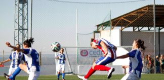 De cabeza a la segunda posición