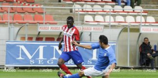Arona despide el año metiendo al filial en los playoffs Arona se interna en el área