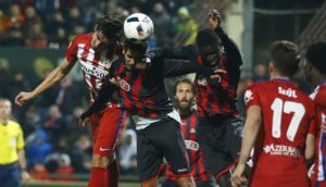 20151201reus_atm_23-696x400