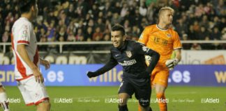 El banquillo conquista Vallecas sobre la bocina
