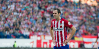 Tabárez convoca a Godín y Giménez