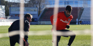 Augusto Fernández ya toca balón