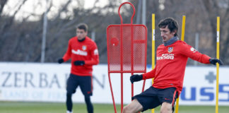 Savic y el canterano Samu Villa entran en la convocatoria