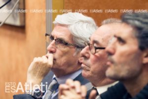Charla organizada por La Peña Los 50 en el Ilustre Colegio de Abogados sobre el traslado del estadio del Club Atlético de Madrid. Fotografías hechas para la Peña Los 50 por Tania Delgado.