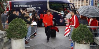Gabi viajó a Bilbao con el equipo pese a estar sancionado