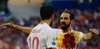 Juanfran fue titular en la sorprendente derrota de España PIERRE-PHILIPPE MARCOU/AFP/Getty Images