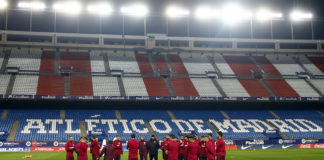 Simeone concentra a todos los disponibles para el derbi