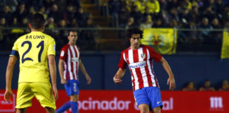 Tiago se retiró con problemas en la rodilla