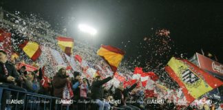 Bengalas que se transformaron en un millón de papelitos