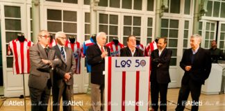 Los 50 inauguran su exposición sobre el Vicente Calderón