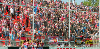 Venga a ver fútbol femenino a horas infames
