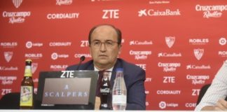 Castro: «Otros hablan; el Sevilla, mientras, renueva a Vitolo»