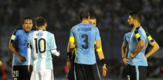 Godín y Giménez secan a Argentina