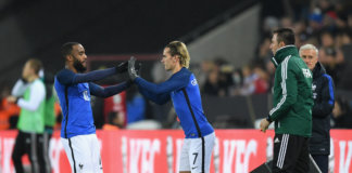 Giménez y Godín, titulares con Uruguay; Griezmann, suplente con Francia Giménez y Godín, titulares con Uruguay; Griezmann, suplente con Francia
