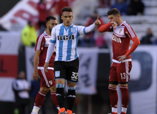 Lautaro Martínez firma por el Atleti ALEJANDRO PAGNI/AFP/Getty Images