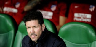 Simeone: «Supimos adaptarnos bien al partido que planteó el Betis»