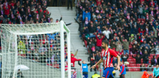 El árbitro trajo carbón a Costa
