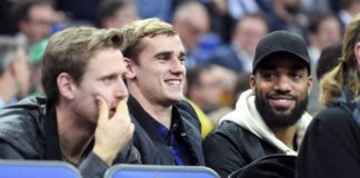 Griezmann estuvo en el partido de los Celtics-76ers en Londres