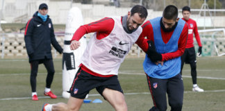 Godín entrena al mismo ritmo que sus compañeros