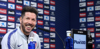 Simeone: «Hasta que no termine el mercado no vamos a estar tranquilos» Simeone: "Hasta que no termine el mercado no vamos a estar tranquilos"