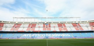 Despide el Calderón con Triatlón Atleti vestido de indio Despide el Calderón con Triatlón Atleti vestido de Indio