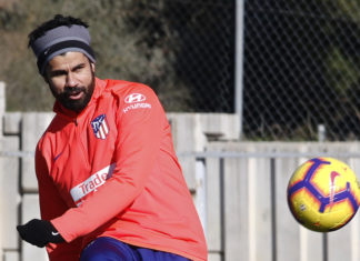 Diego Costa ya entrena con el grupo Diego Costa ya entrena con el grupo