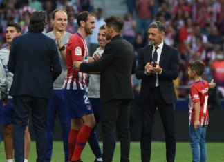 Simeone: «No todos los futbolistas se pueden despedir como Godín, Torres o Gabi» Simeone: "No todos los futbolistas se pueden despedir como Godín, Torres o Gabi"