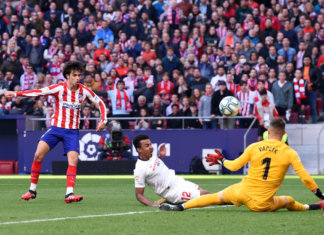 CRÓNICA. Los fallos en defensa le cuestan al Atleti la victoria.